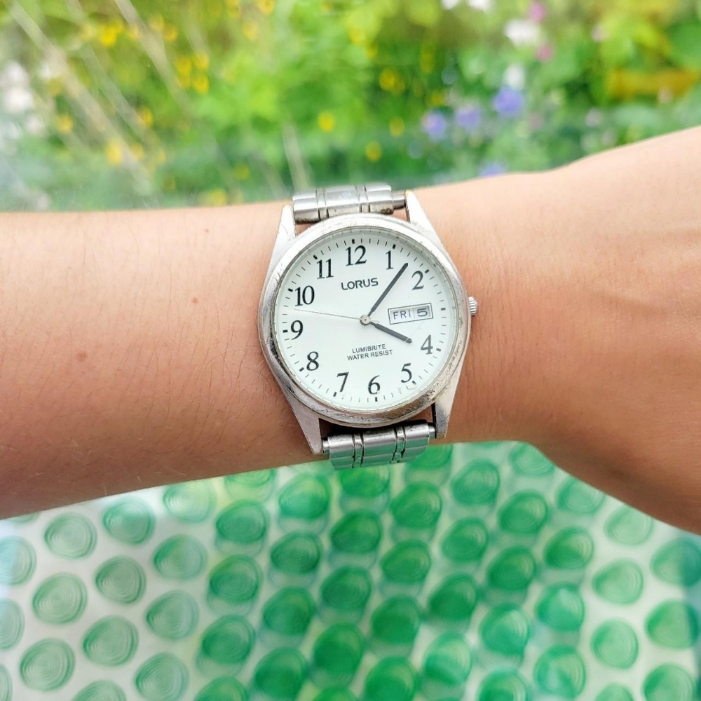 Vintage Lorus Silver Lumibrite Glow in the Dark Calendar Watch